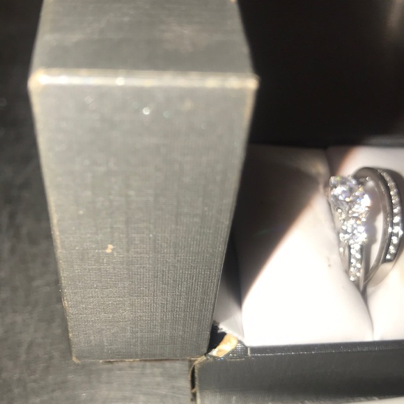 Promise Ring - Picture 1 of 3